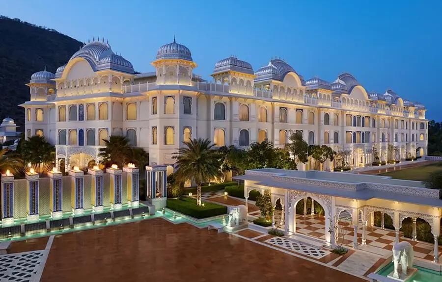 the best trusted travel agency in Delhi